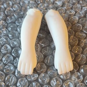 Porcelain Doll Arms And Hands 2-3 Inch White Caucasian